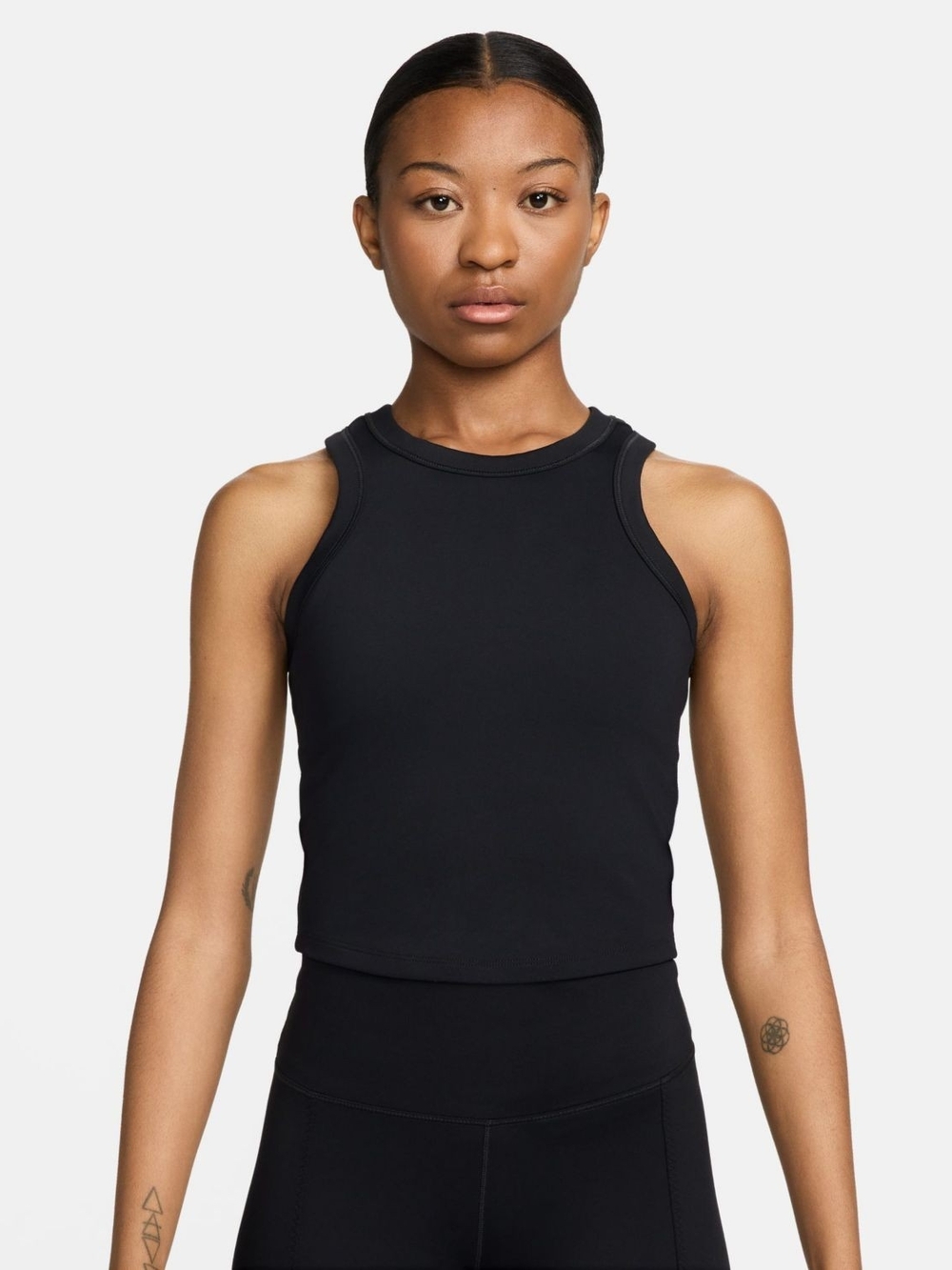 >Nike< Women's Black Crop Tank